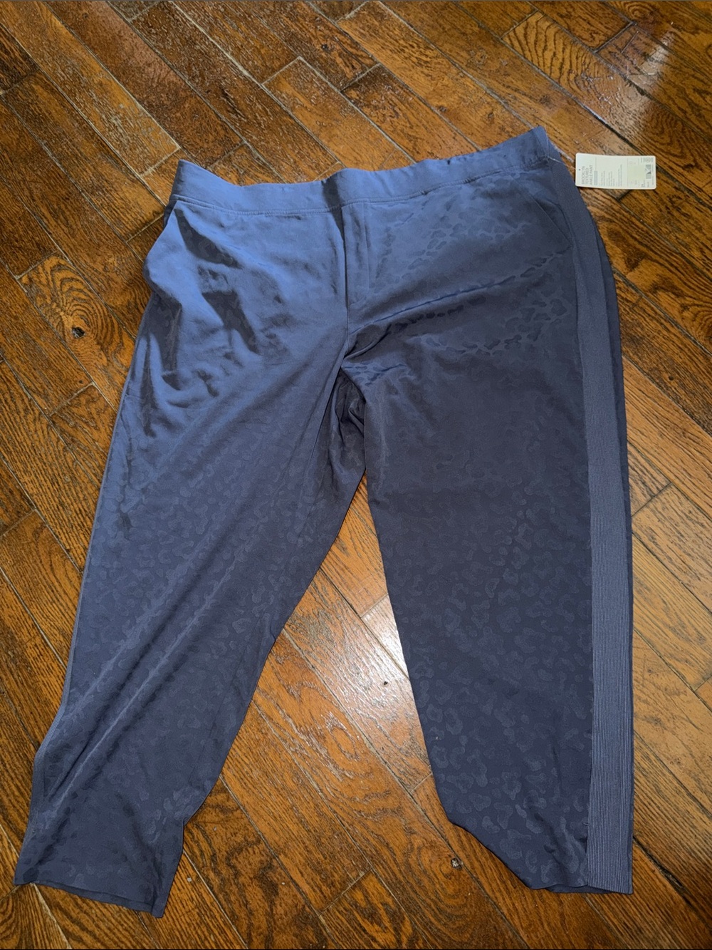 Athleta Navy Tonal Leopard Cropped Performance Pants